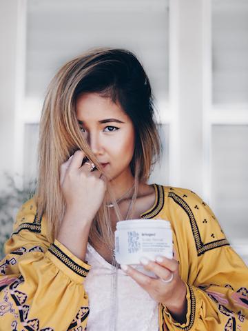 Scalp Revival Charcoal + Coconut Oil Micro-Exfoliating Shampoo